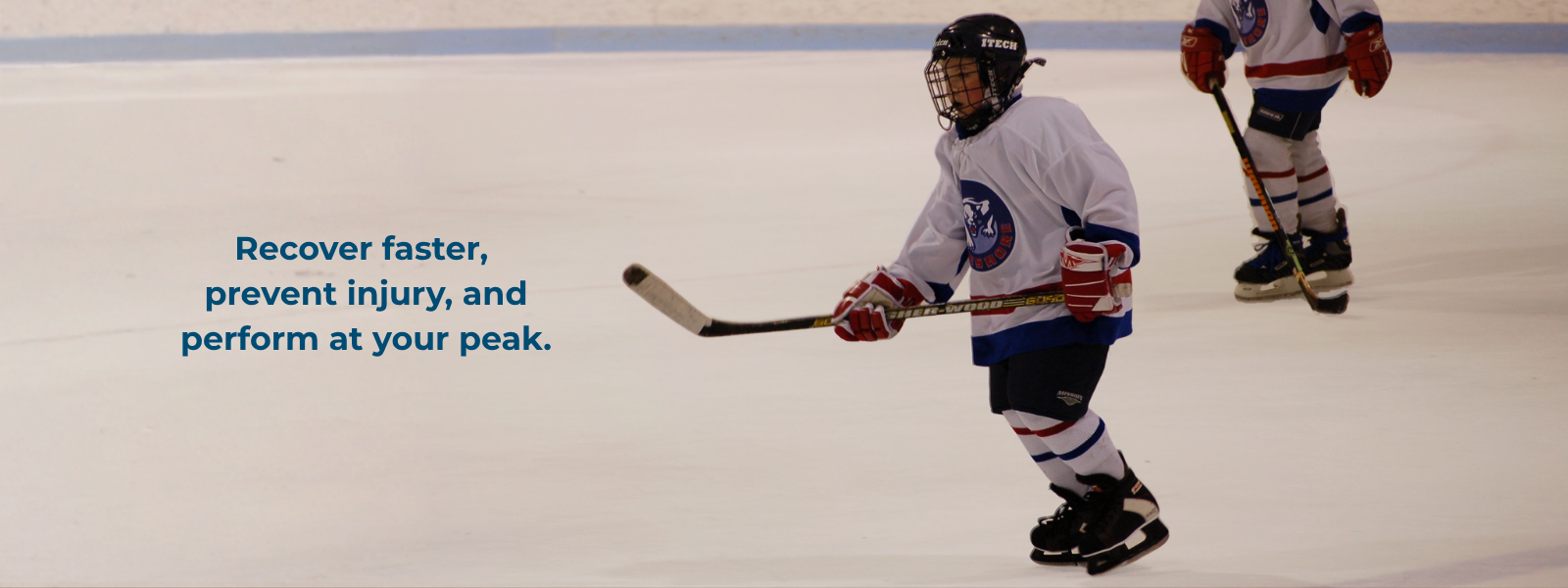 Lakeshore hockey player on ice, focusing on fast recovery and peak performance.